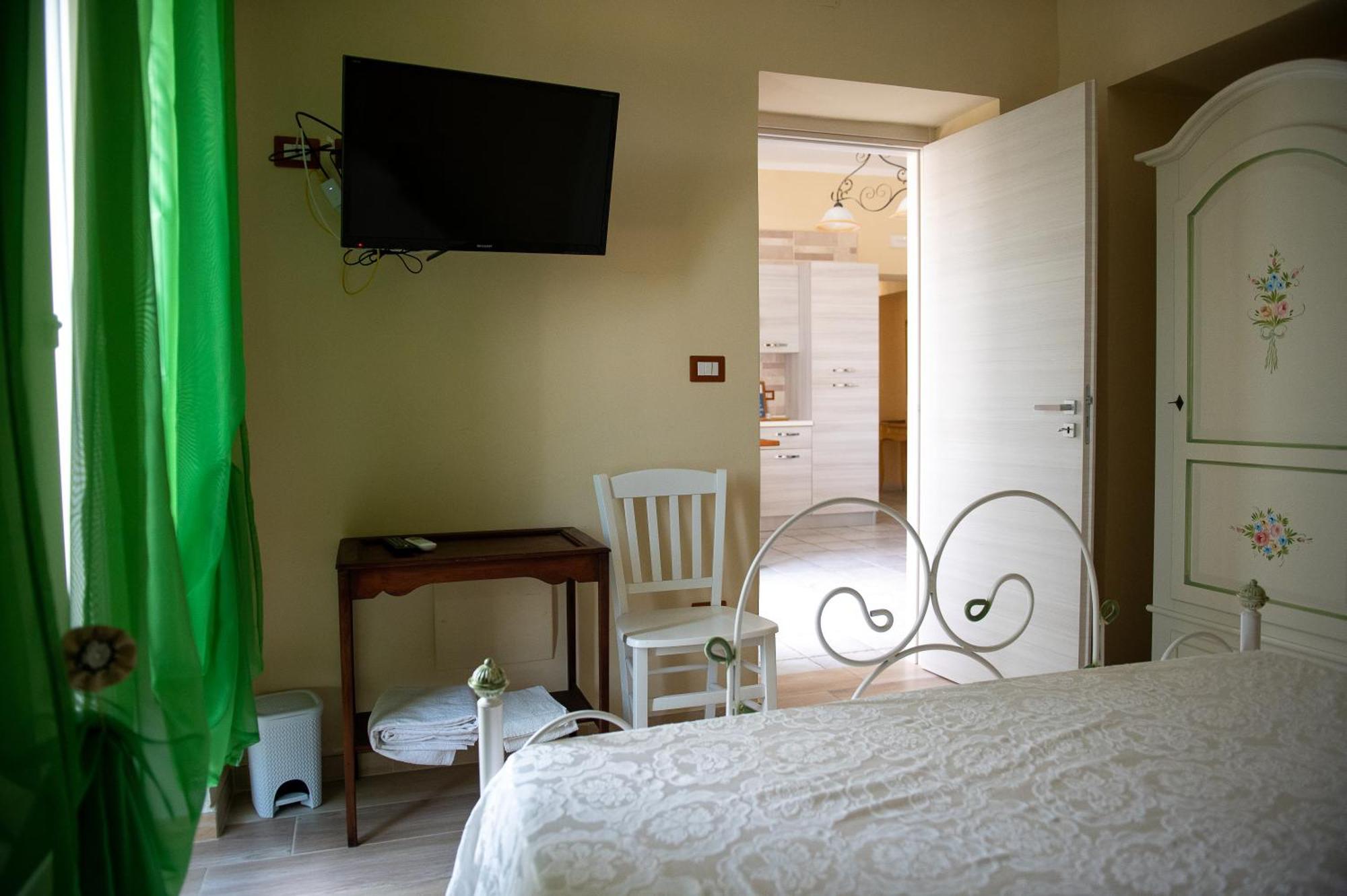 Mandevilla Home Caiazzo Екстериор снимка
