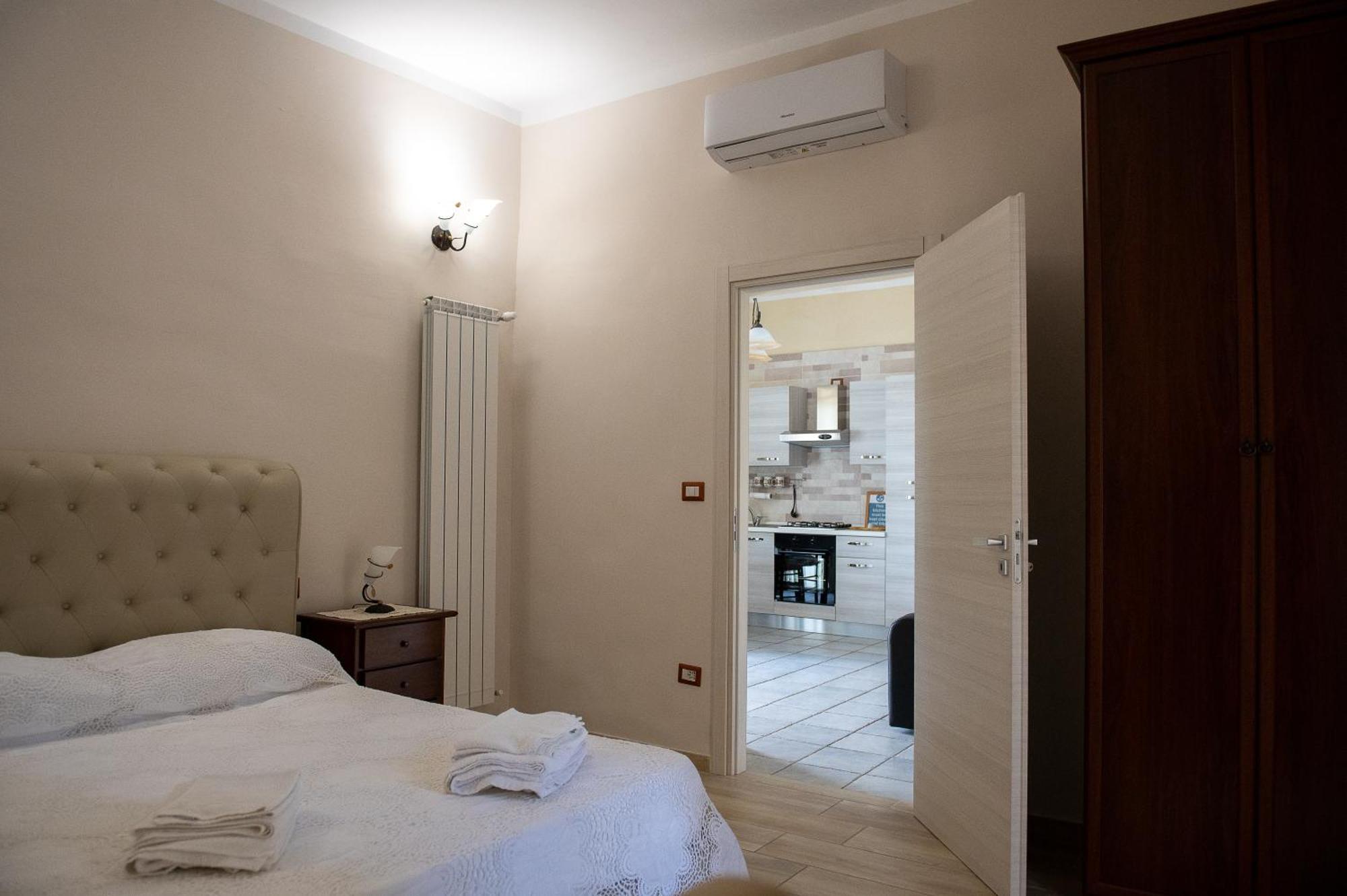 Mandevilla Home Caiazzo Екстериор снимка