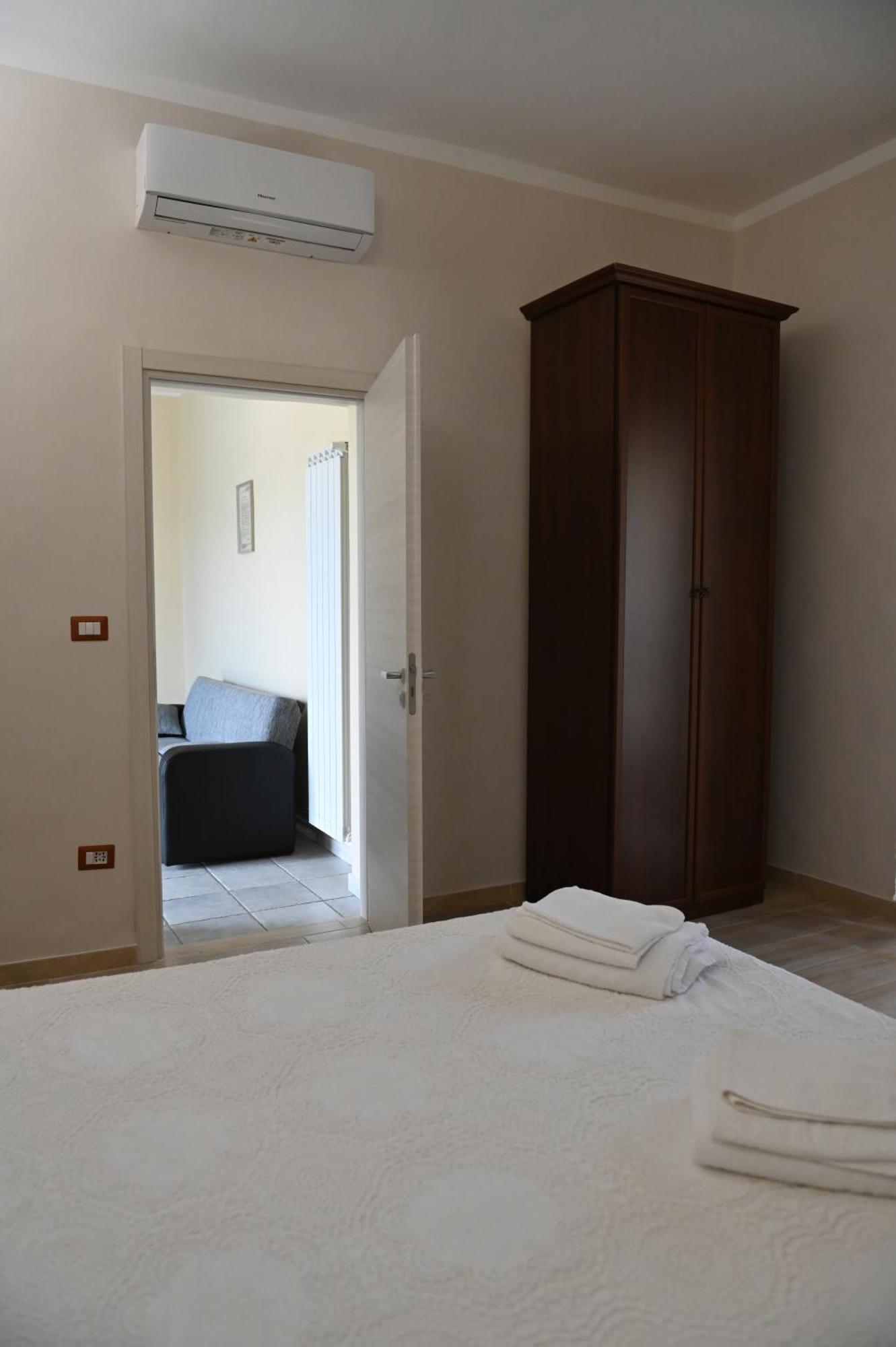 Mandevilla Home Caiazzo Екстериор снимка