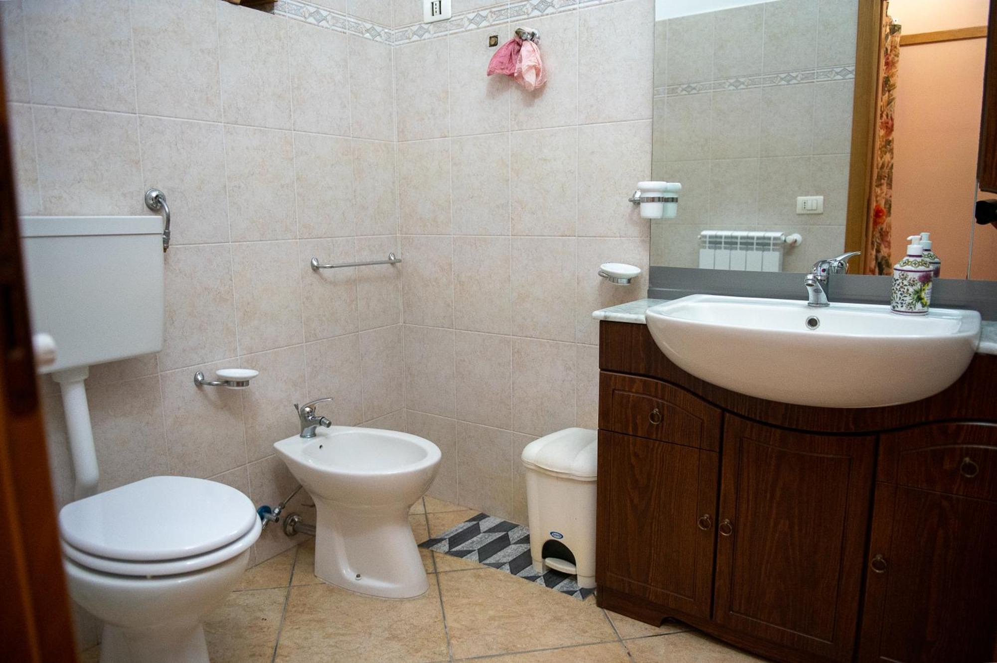 Mandevilla Home Caiazzo Екстериор снимка
